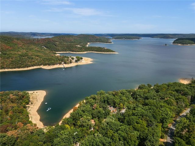 11855 White Oak Drive, Garfield, AR 72732