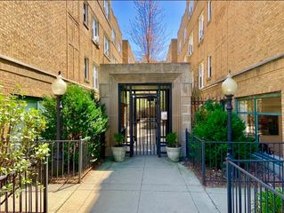 677.5 W Wrightwood Avenue 2S, Chicago, IL 60614