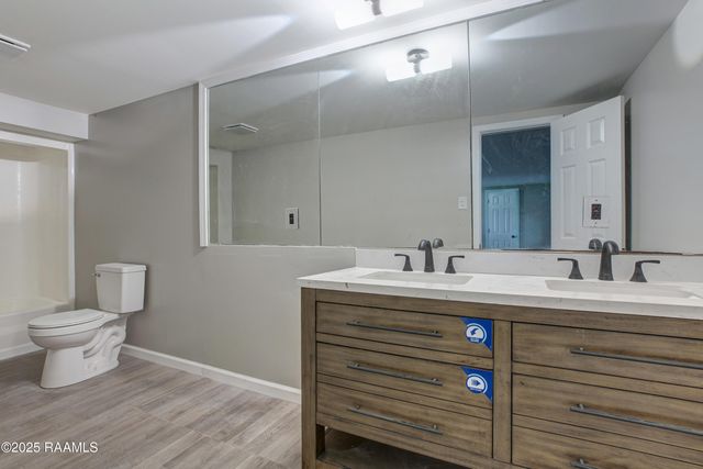 113 Woodcrest Circle, New Iberia, LA 70560