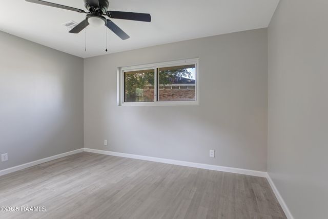 113 Woodcrest Circle, New Iberia, LA 70560