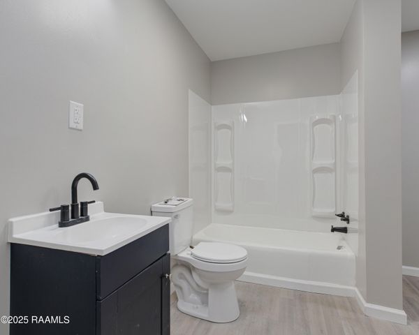 113 Woodcrest Circle, New Iberia, LA 70560