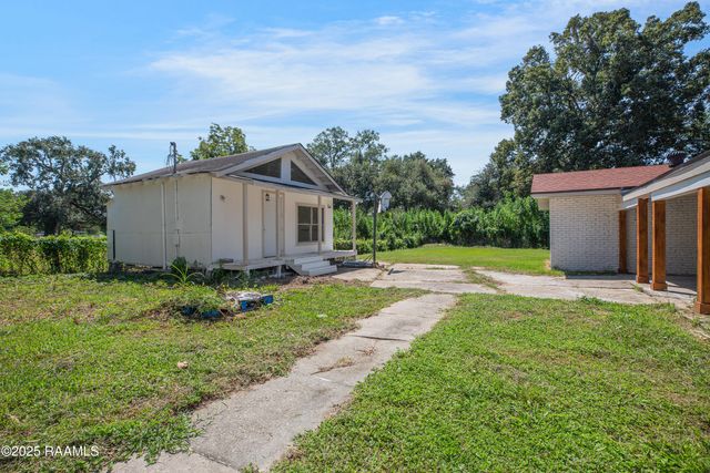 113 Woodcrest Circle, New Iberia, LA 70560