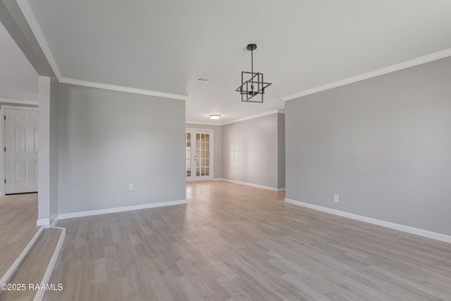 113 Woodcrest Circle, New Iberia, LA 70560