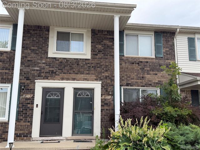 38129 Jamestown Drive, Sterling Heights, MI 48312
