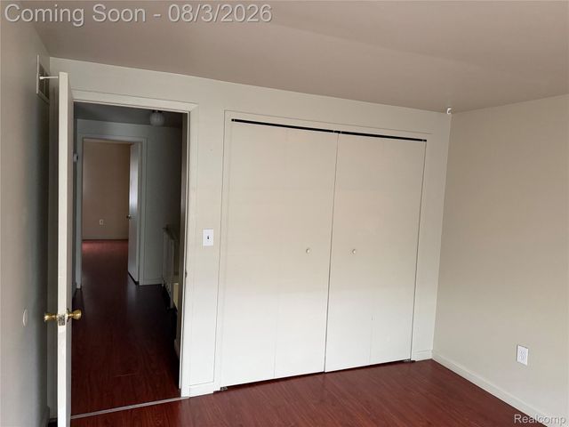 38129 Jamestown Drive, Sterling Heights, MI 48312