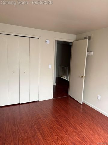 38129 Jamestown Drive, Sterling Heights, MI 48312