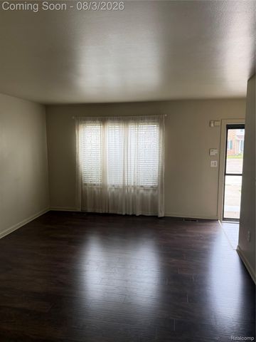 38129 Jamestown Drive, Sterling Heights, MI 48312