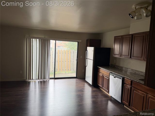 38129 Jamestown Drive, Sterling Heights, MI 48312