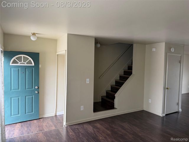 38129 Jamestown Drive, Sterling Heights, MI 48312