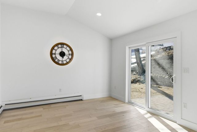 47 MILLVILLE Street, Salem, NH 03079