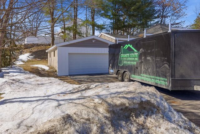 47 MILLVILLE Street, Salem, NH 03079