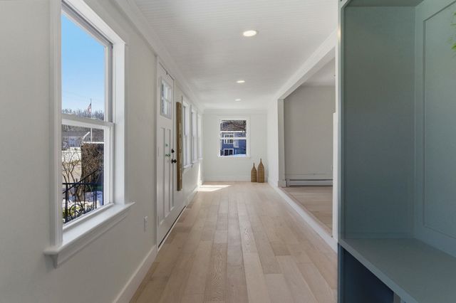 47 MILLVILLE Street, Salem, NH 03079