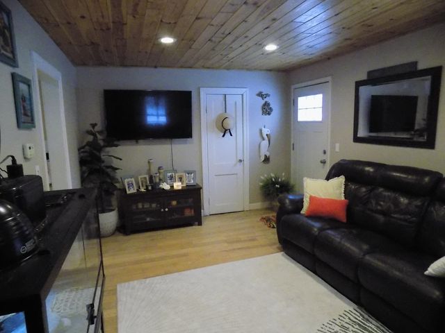 444 N Antler Street, Gladwin, MI 48624