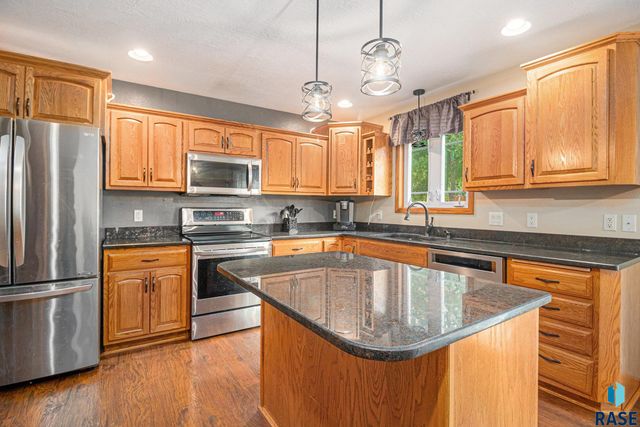 7409 W Harvard Dr Drive, Sioux Falls, SD 57106