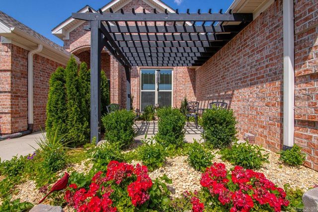 97 Pinnacle Drive, Bryant, AR 72022