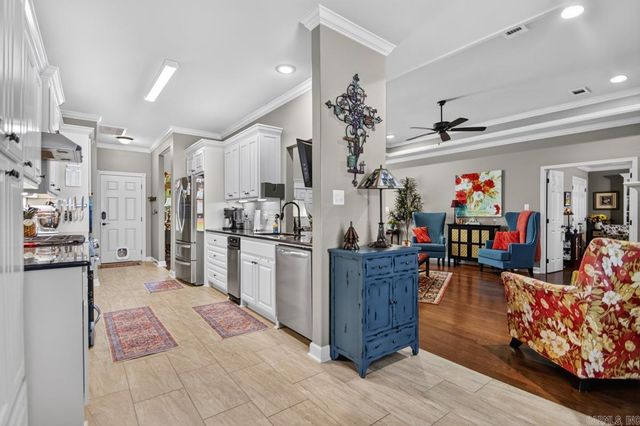 97 Pinnacle Drive, Bryant, AR 72022