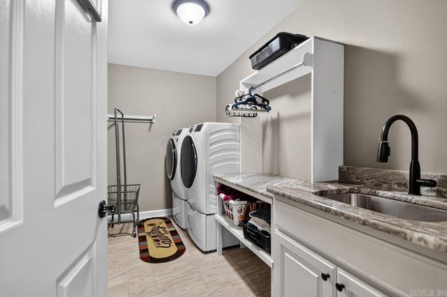 97 Pinnacle Drive, Bryant, AR 72022