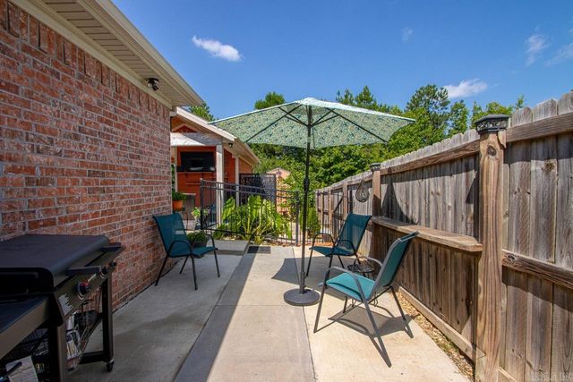 97 Pinnacle Drive, Bryant, AR 72022