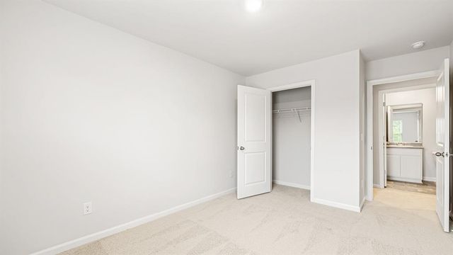 241 LAURITSEN Way, Newnan, GA 30265
