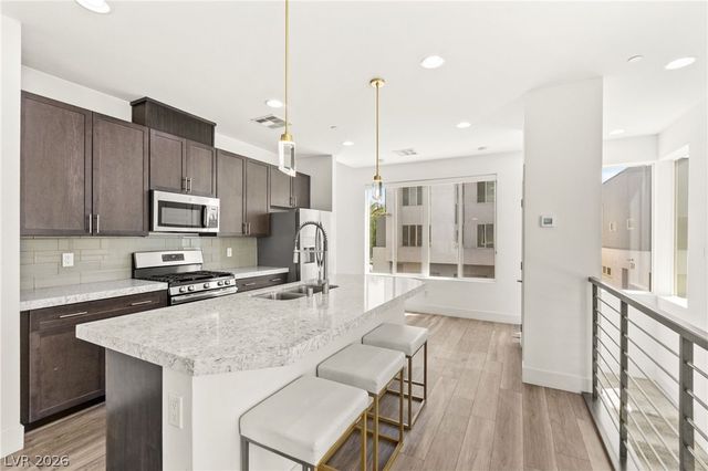 2860 Blue Key Court 2, Las Vegas, NV 89123