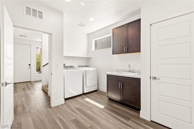 2860 Blue Key Court 2, Las Vegas, NV 89123