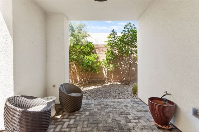 2860 Blue Key Court 2, Las Vegas, NV 89123