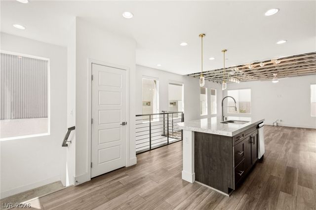 2860 Blue Key Court 2, Las Vegas, NV 89123