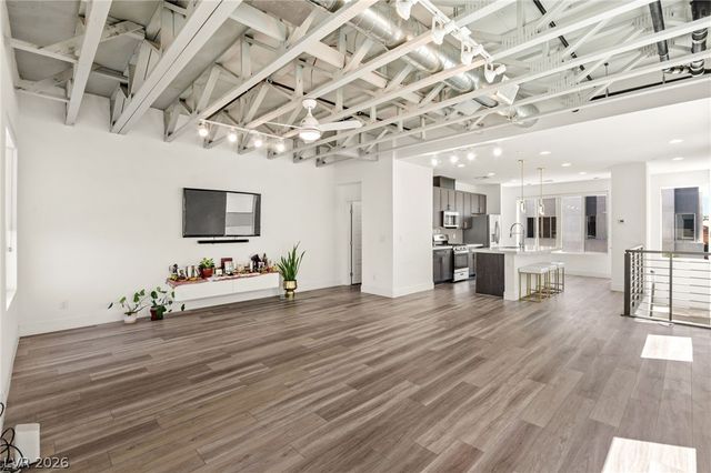 2860 Blue Key Court 2, Las Vegas, NV 89123