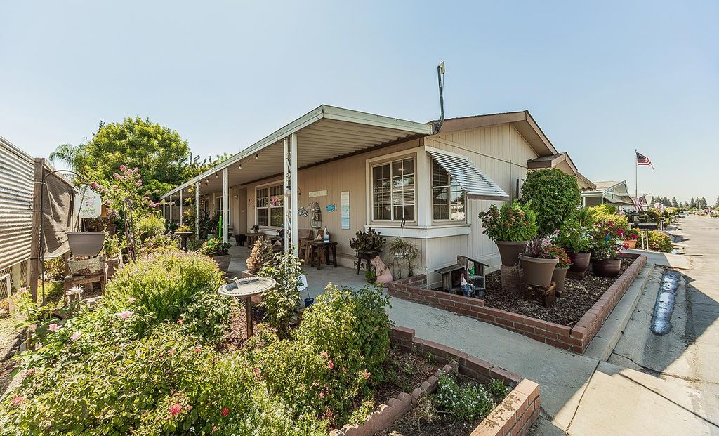 1701 Dinuba Avenue # 23, Selma, CA 93662
