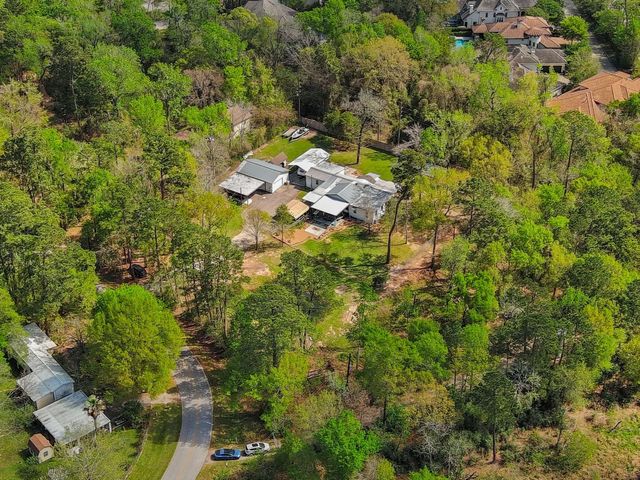 8003 Rolling Oaks Drive S, Spring, TX 77389