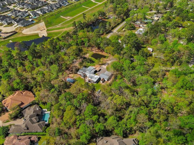 8003 Rolling Oaks Drive S, Spring, TX 77389