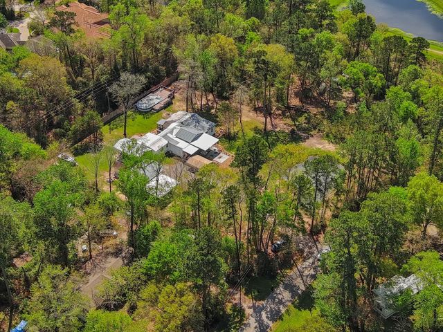 8003 Rolling Oaks Drive S, Spring, TX 77389