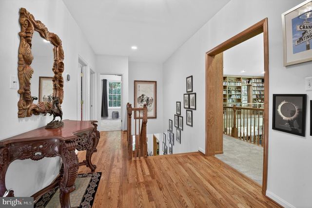 1137 SUGARLOAF MOUNTAIN RD, Dickerson, MD 20842
