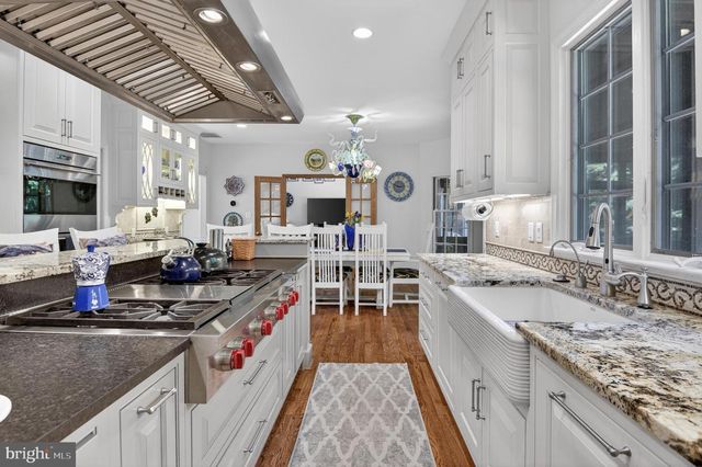 1137 SUGARLOAF MOUNTAIN RD, Dickerson, MD 20842