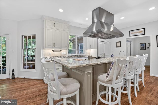 1137 SUGARLOAF MOUNTAIN RD, Dickerson, MD 20842