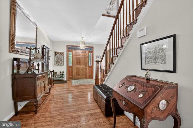 1137 SUGARLOAF MOUNTAIN RD, Dickerson, MD 20842
