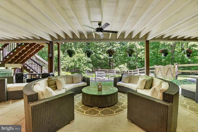 1137 SUGARLOAF MOUNTAIN RD, Dickerson, MD 20842