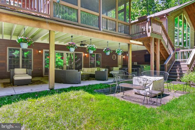 1137 SUGARLOAF MOUNTAIN RD, Dickerson, MD 20842