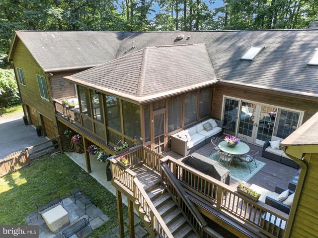 1137 SUGARLOAF MOUNTAIN RD, Dickerson, MD 20842