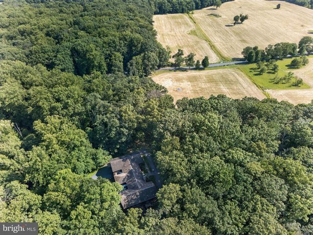 1137 SUGARLOAF MOUNTAIN RD, Dickerson, MD 20842
