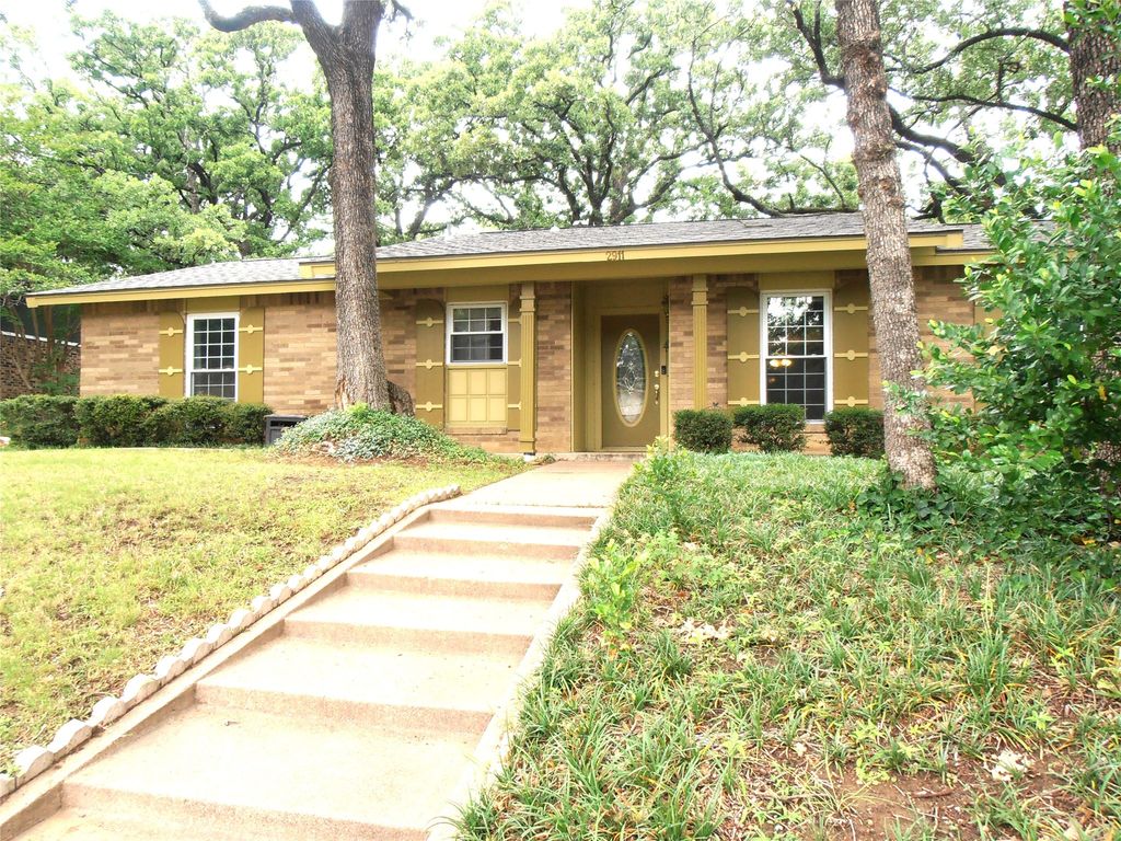 2911 Norwood Lane, Arlington, TX 76013 — exterior