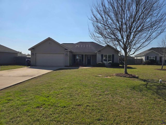 216 Winsted Court, Perry, GA 31069