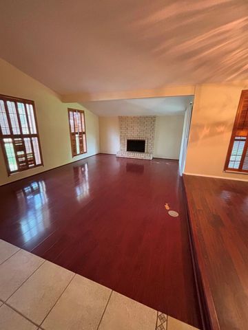 2843 Quiet Bend Drive, Missouri City, TX 77489