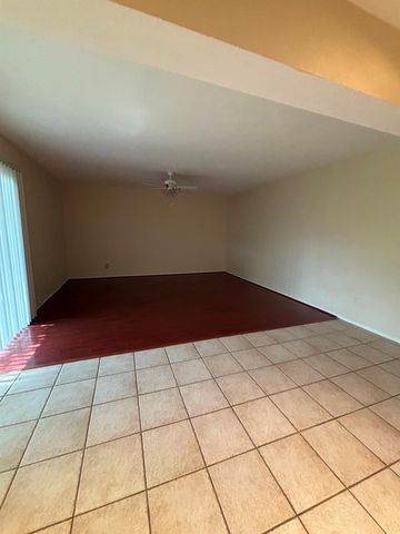 2843 Quiet Bend Drive, Missouri City, TX 77489