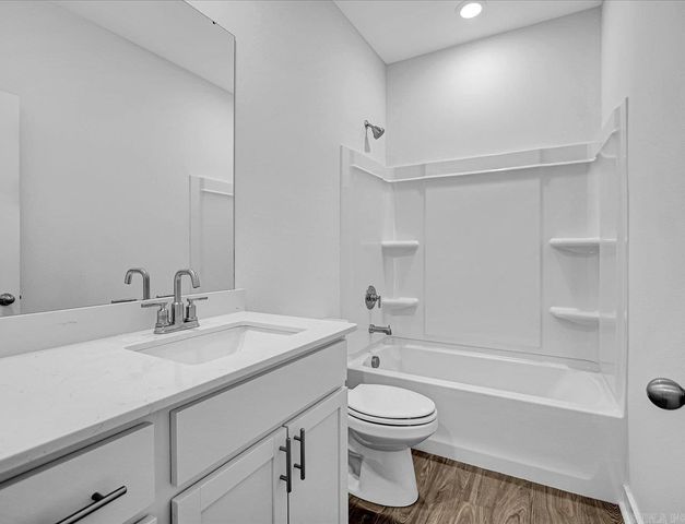 315 Lainey Drive, Maumelle, AR 72113