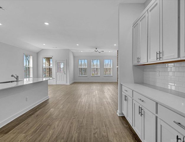 315 Lainey Drive, Maumelle, AR 72113