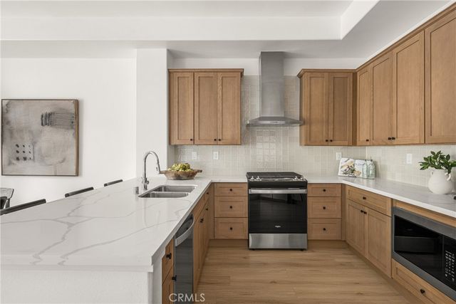 2495 Tequestra, Tustin, CA 92782