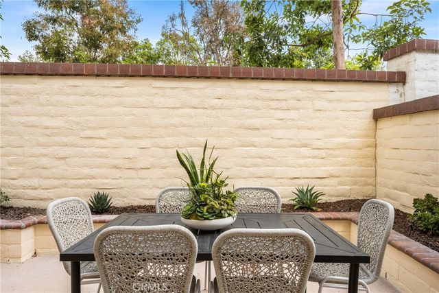 2495 Tequestra, Tustin, CA 92782