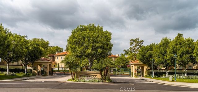 2495 Tequestra, Tustin, CA 92782