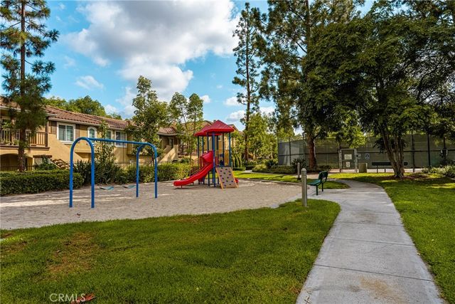 2495 Tequestra, Tustin, CA 92782